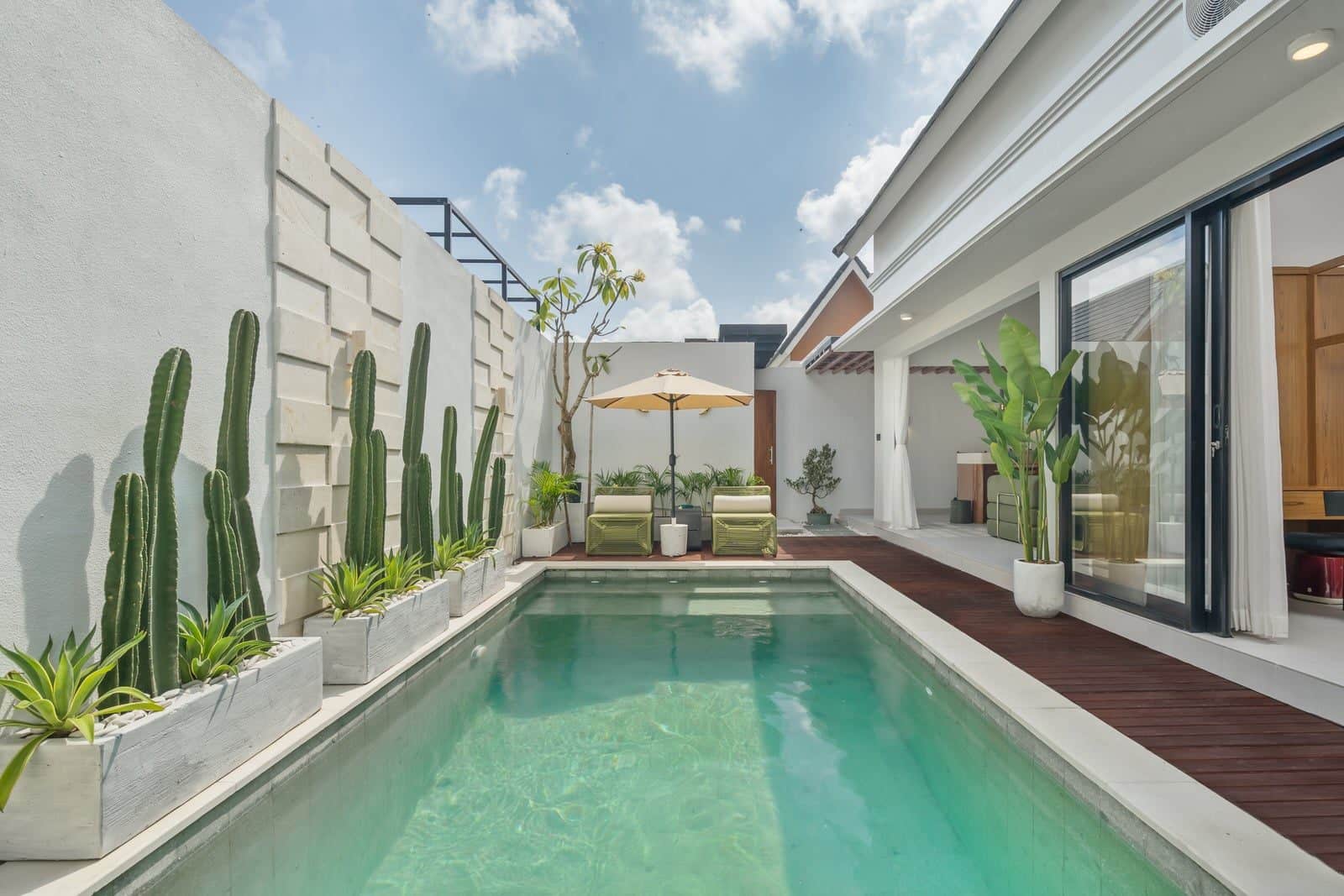 Modern Tropical 2 Bedroom Villa for Sale Leasehold in Seminyak