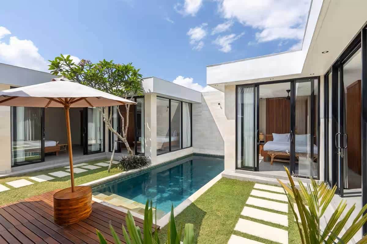 Modern Tropical Design 3 Bedroom Villa for Sale Leasehold in Jimbaran