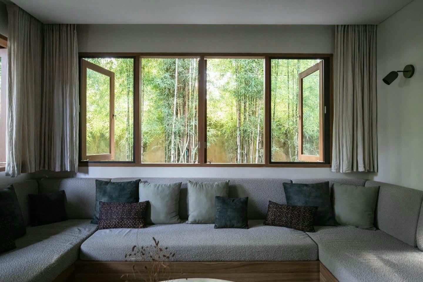 5-bedroom leasehold villa in Pererenan — photo 2 of 5