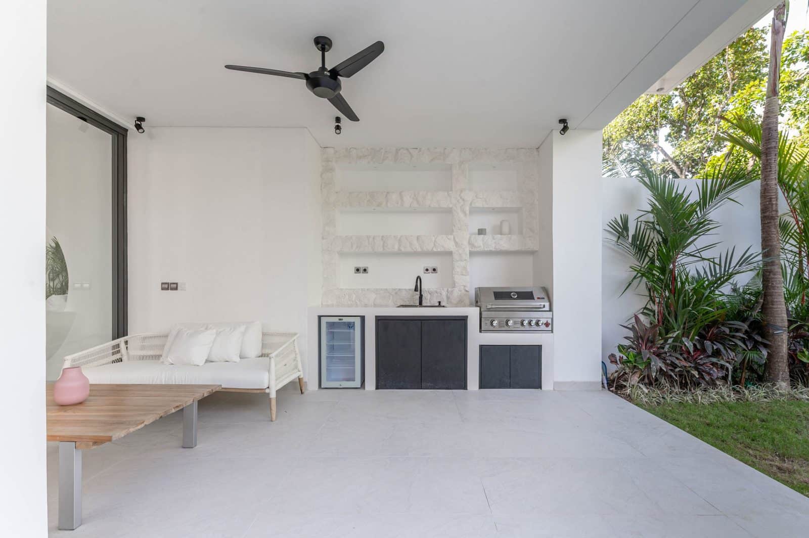 3-bedroom leasehold villa in Pererenan — photo 4 of 5