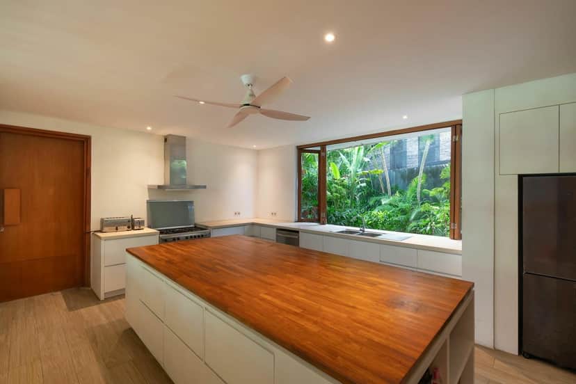 7-bedroom leasehold villa in Canggu — photo 3 of 5