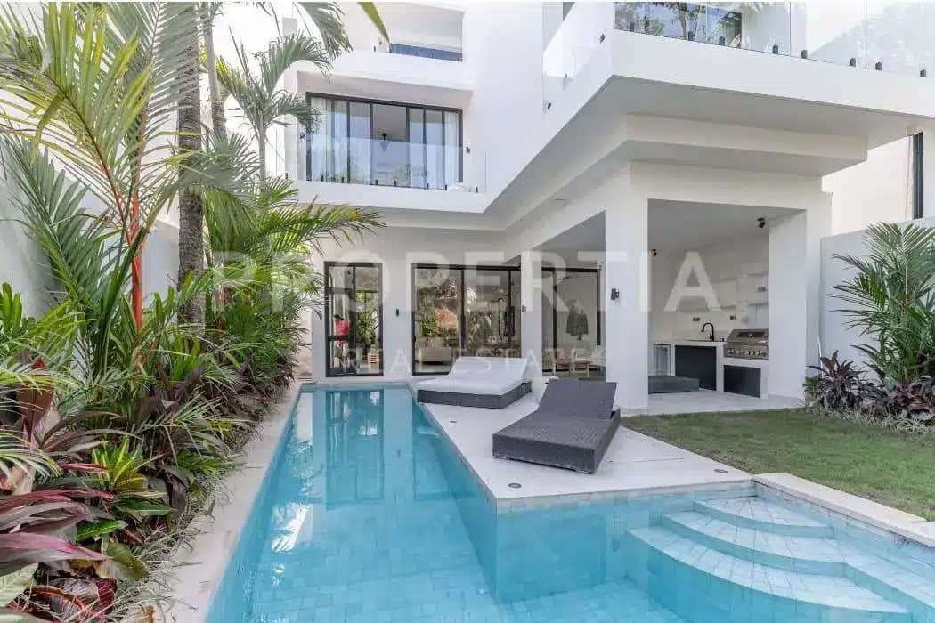 Stunning Luxury Riverside Villa in Pererenan