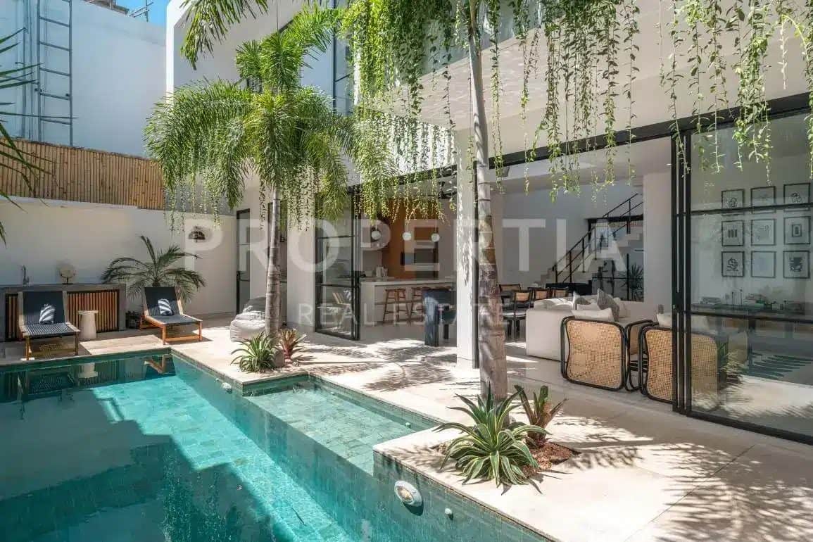 Luxurious Move-in Ready Four-bedroom Villa in Berawa