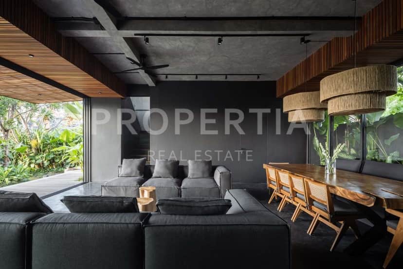 4-bedroom leasehold villa in Canggu — photo 4 of 5