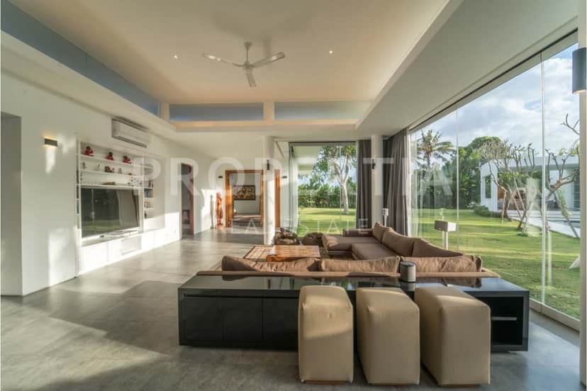 5-bedroom freehold villa in Canggu — photo 3 of 5