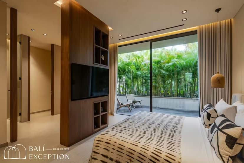 4-bedroom leasehold villa in Canggu — photo 3 of 5
