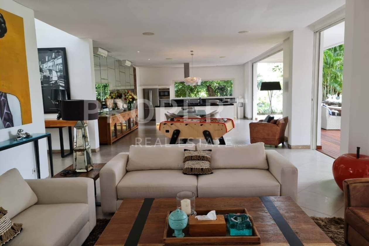 4-bedroom leasehold villa in Umalas — photo 2 of 5