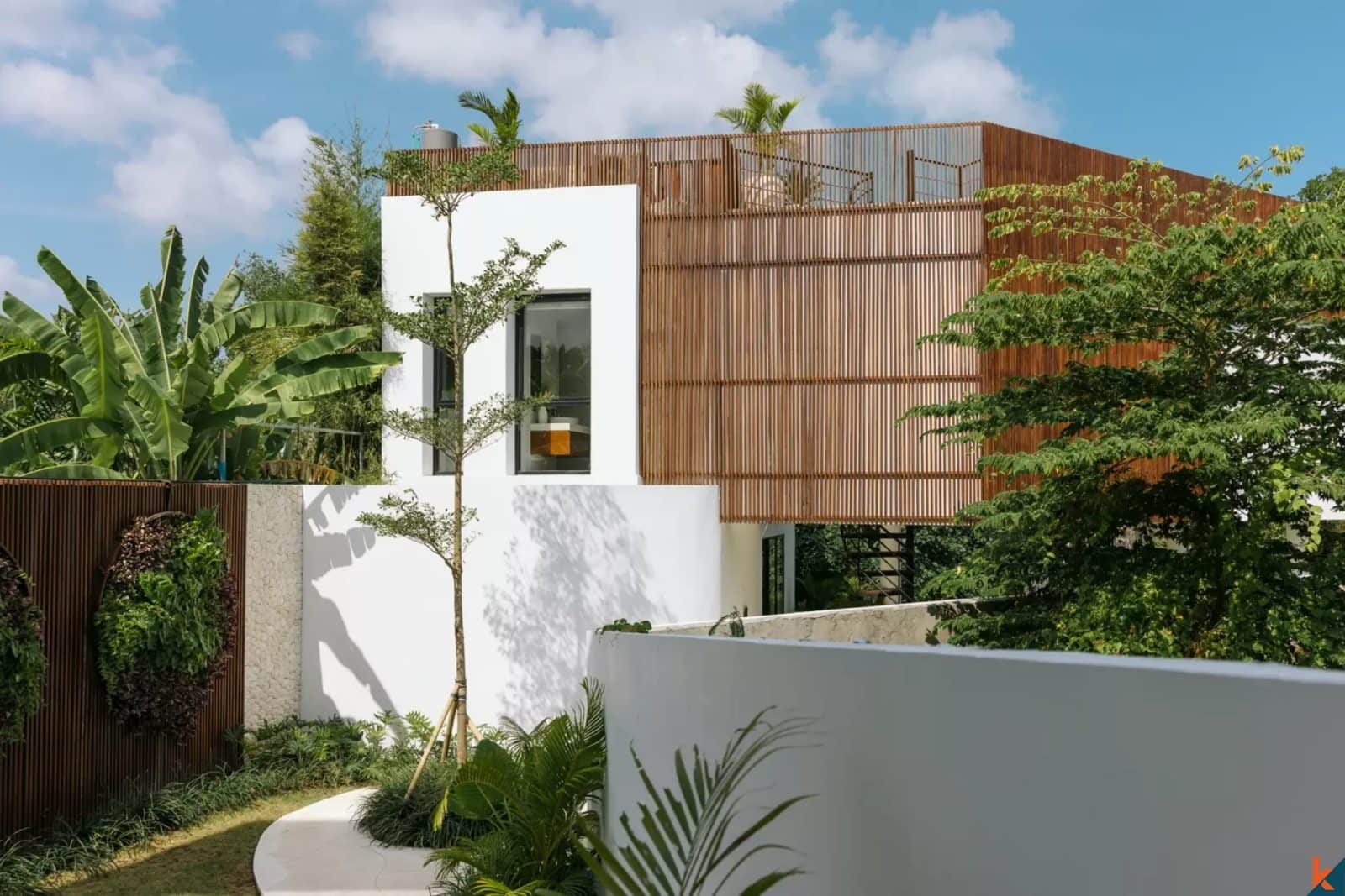 5-bedroom leasehold villa in Pererenan — photo 2 of 5