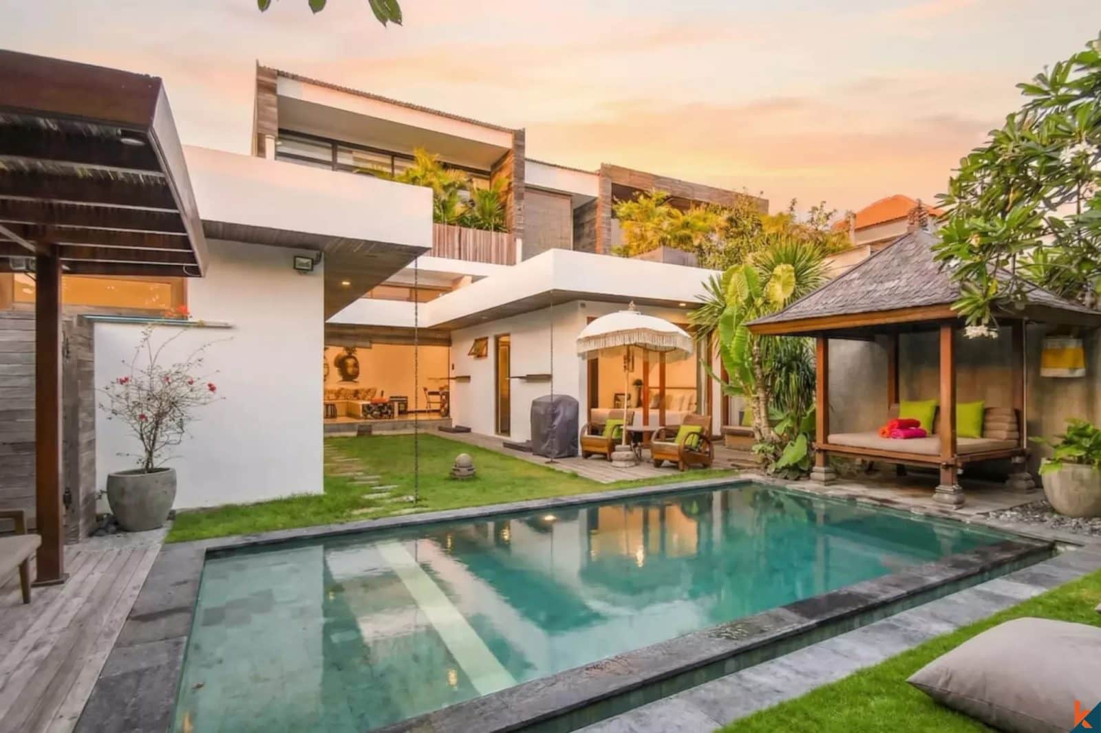 4-bedroom leasehold villa in Canggu — photo 2 of 5