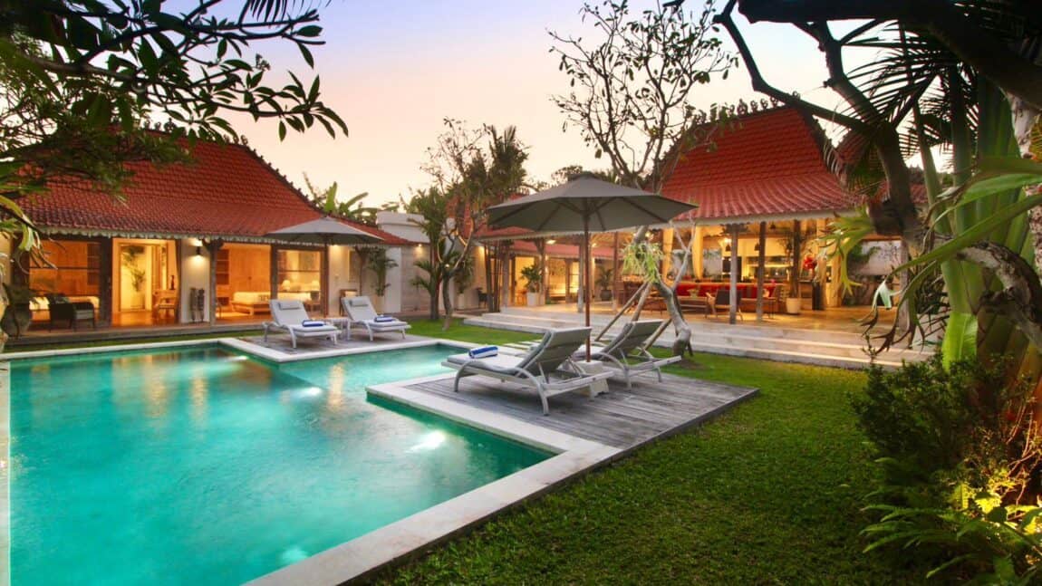 4-bedroom leasehold villa in Canggu — photo 2 of 5