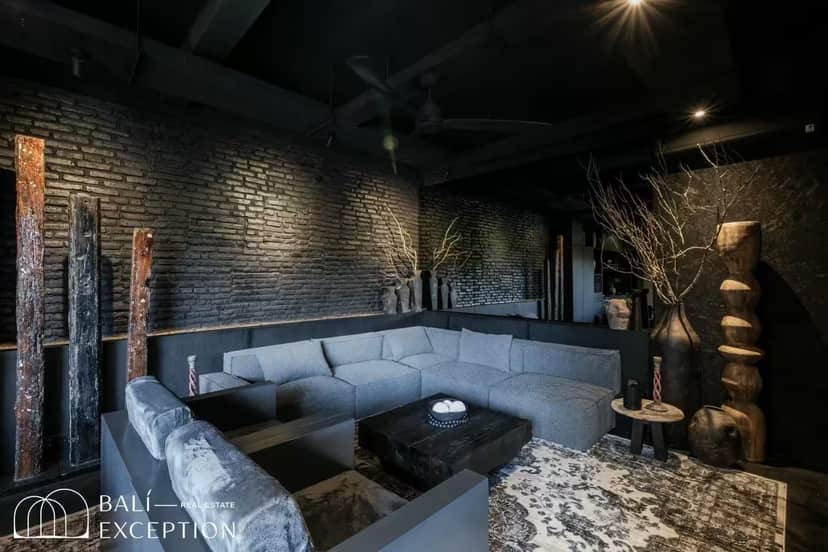 4-bedroom leasehold villa in Canggu — photo 2 of 5