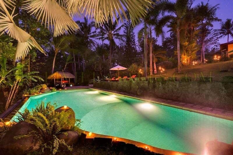 4-bedroom freehold villa in Buduk/Mengwi — photo 2 of 5