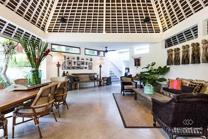 5-bedroom freehold villa in Canggu — photo 4 of 5