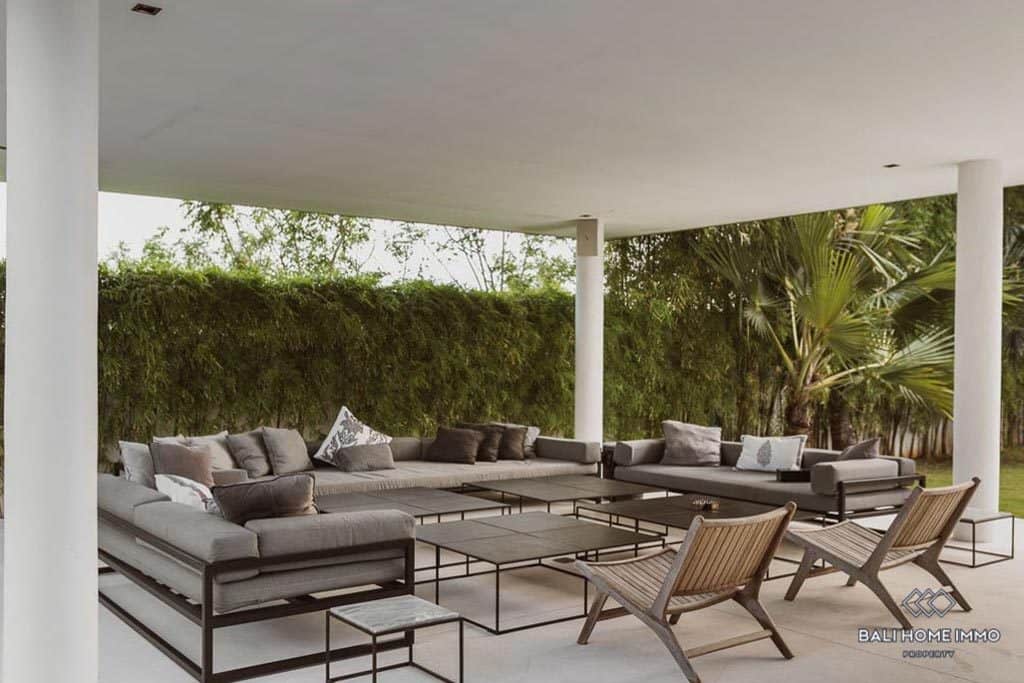 5-bedroom leasehold villa in Canggu — photo 2 of 5