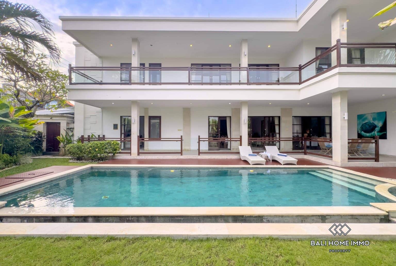 5-bedroom leasehold villa in Canggu — photo 2 of 5