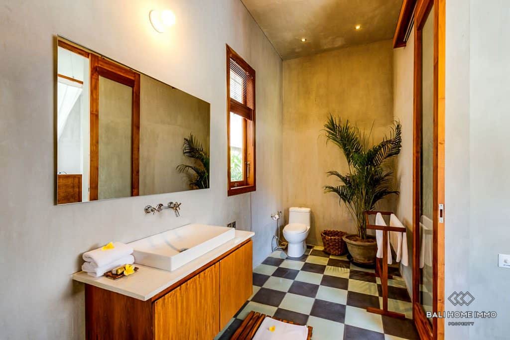 4-bedroom leasehold villa in Canggu — photo 3 of 5