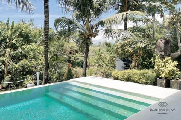 6-bedroom leasehold villa in Pererenan — photo 2 of 5