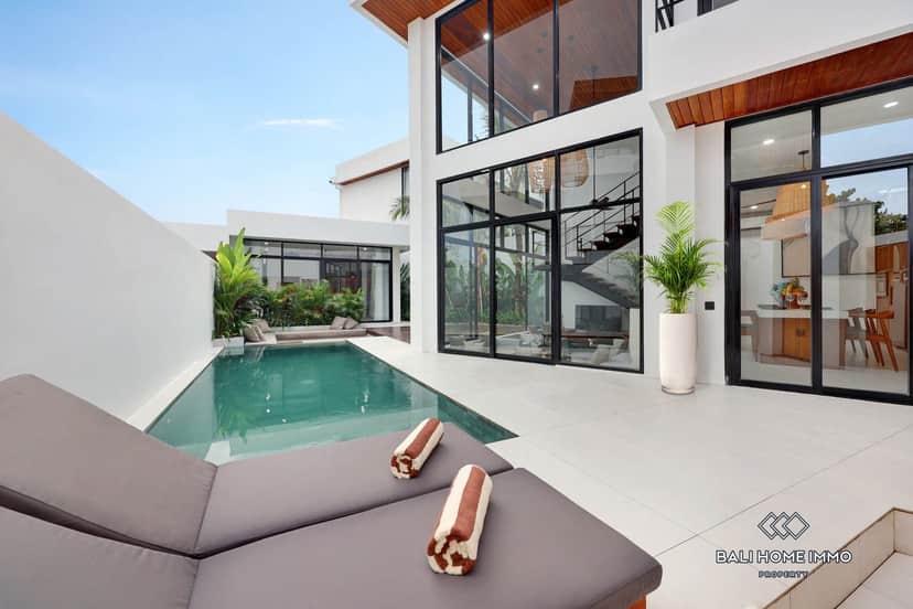 4-bedroom leasehold villa in Pererenan — photo 2 of 5