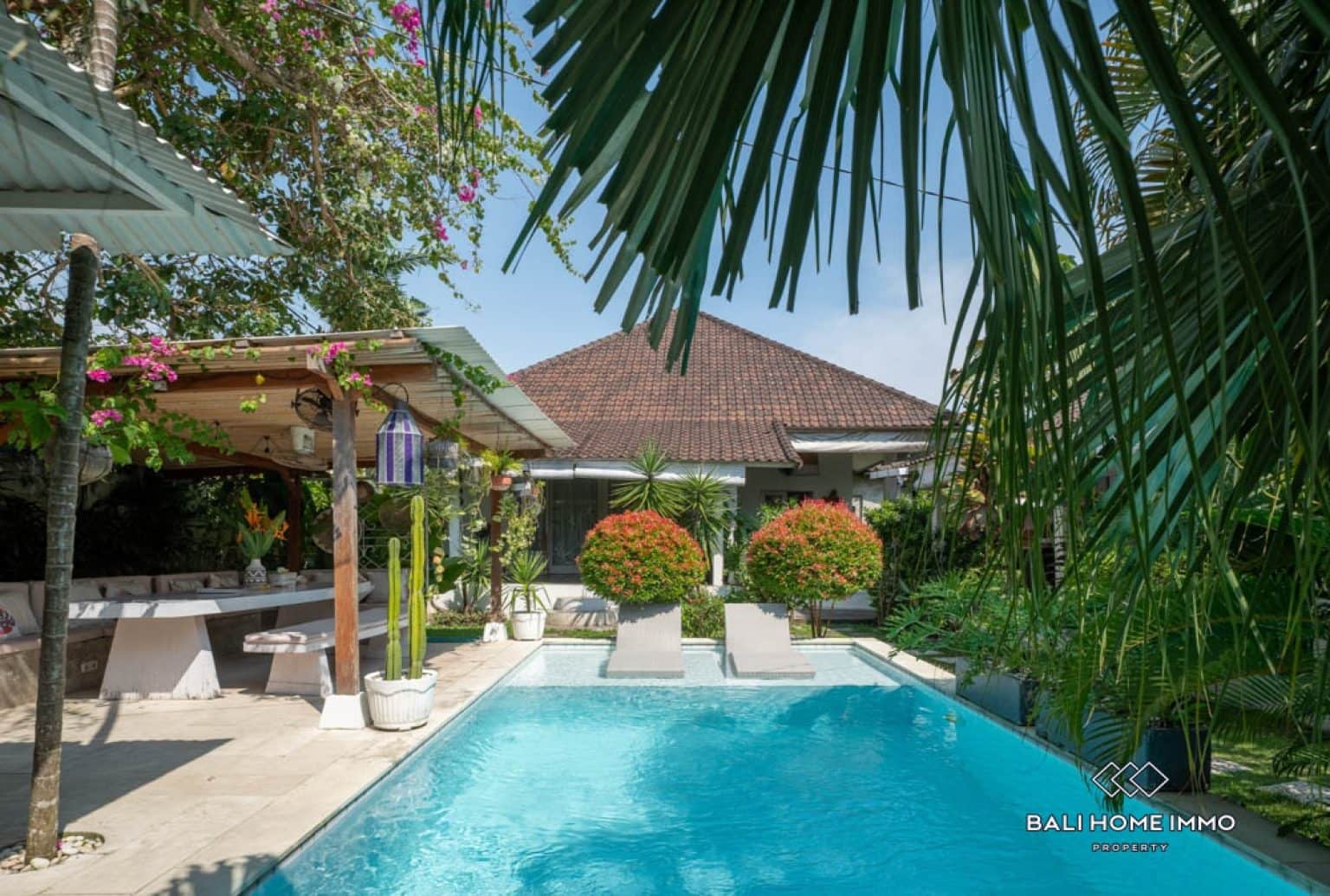 5 Bedroom Villa for Sale Leasehold in Canggu Batu Bolong