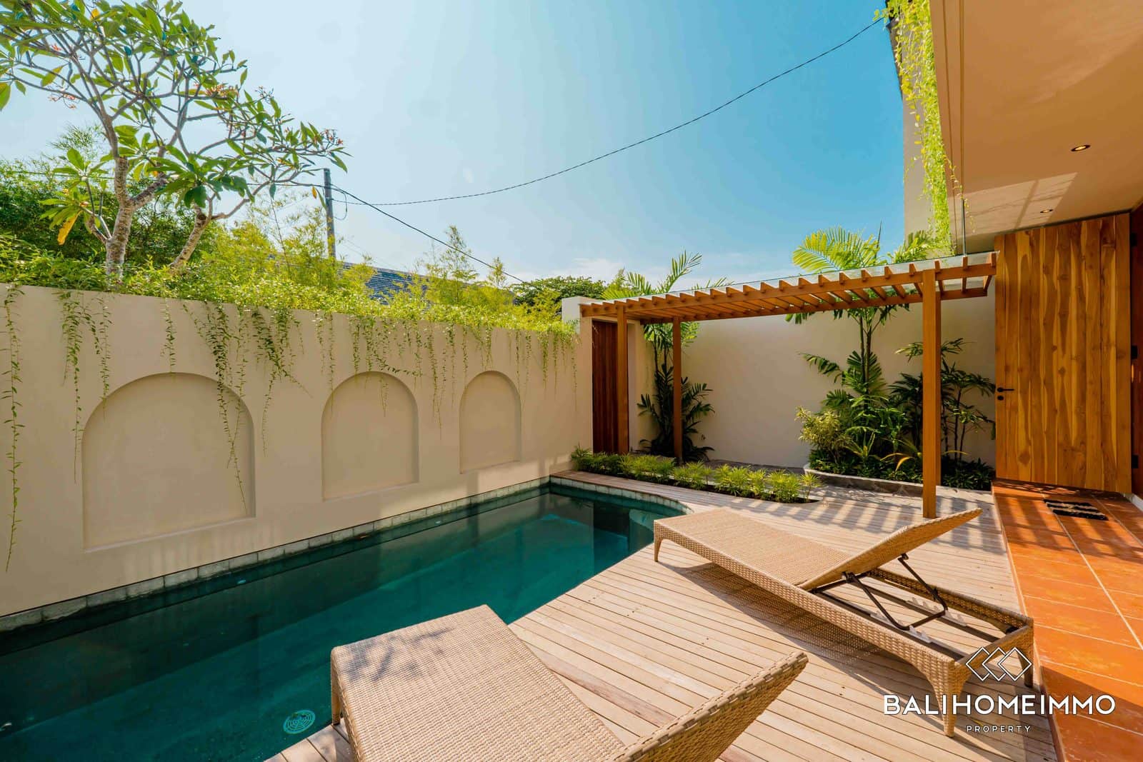 3 Bedroom Villa for Sale Leasehold in Bali Canggu - RF827B