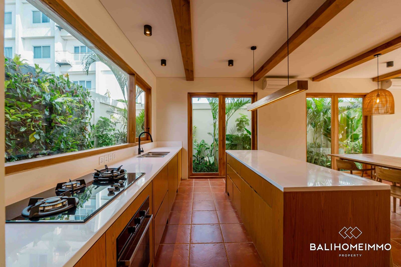 3-bedroom leasehold villa in Canggu — photo 3 of 5