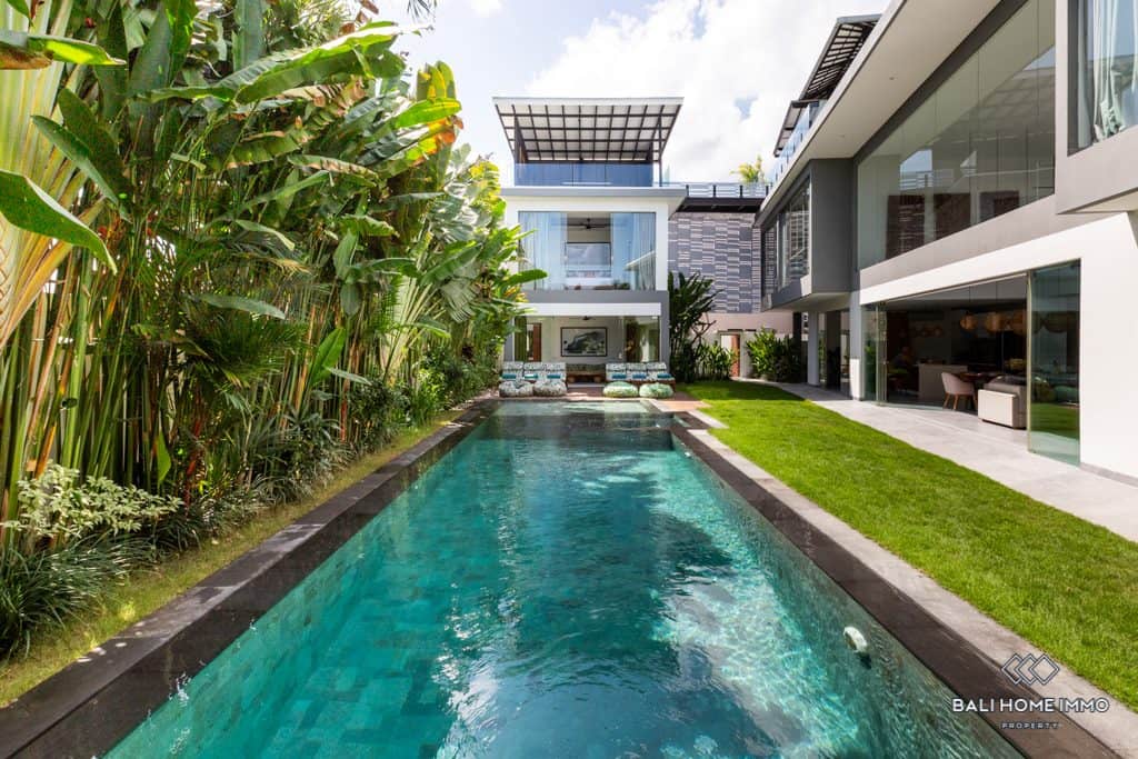 Near Beach Modern Luxurious 5 Bedroom Villa for Sale and Rent in Bali Canggu Berawa
