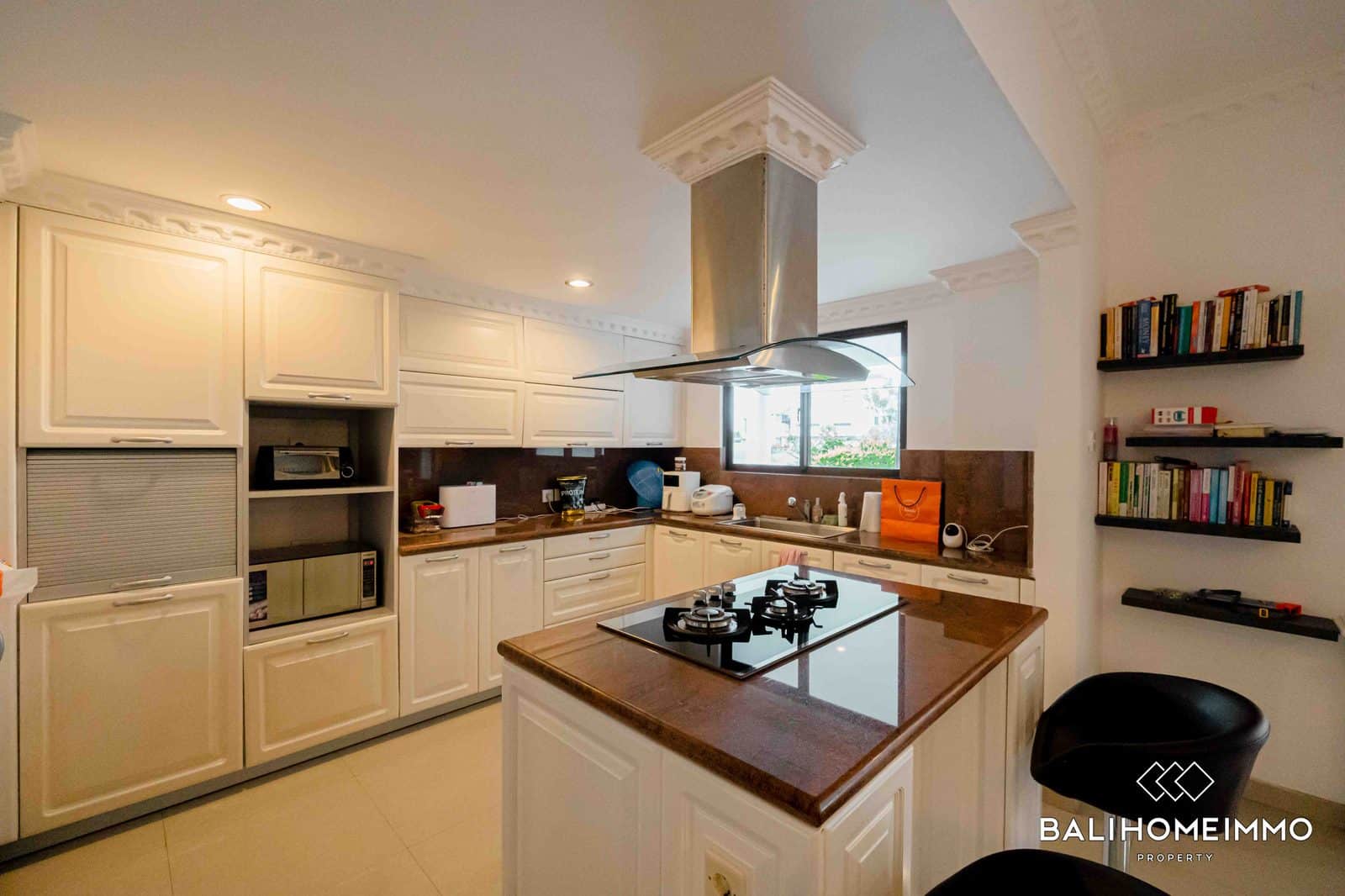 4-bedroom freehold villa in Ungasan — photo 4 of 5