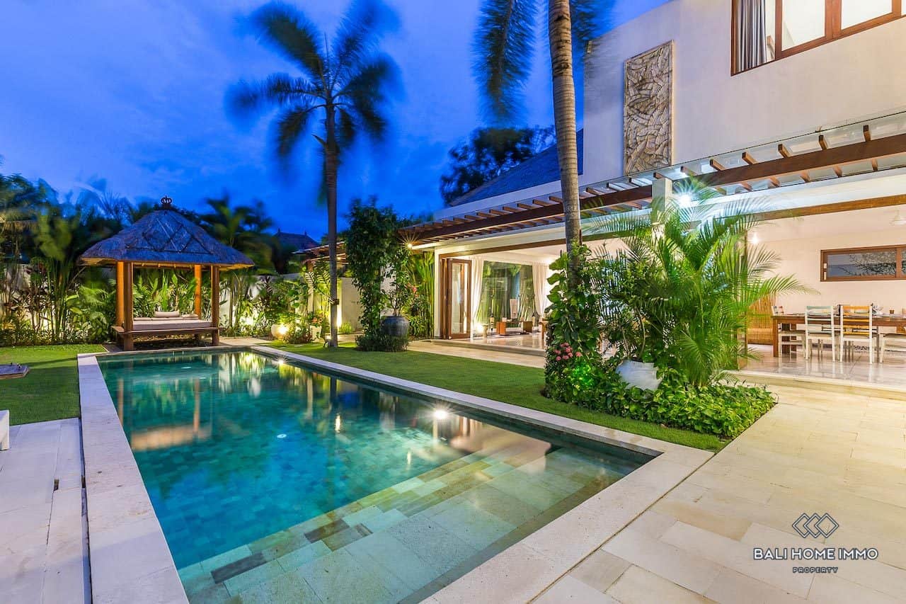 Exquisite 3 Bedroom Villa for Sale Leasehold in Bali Petitenget