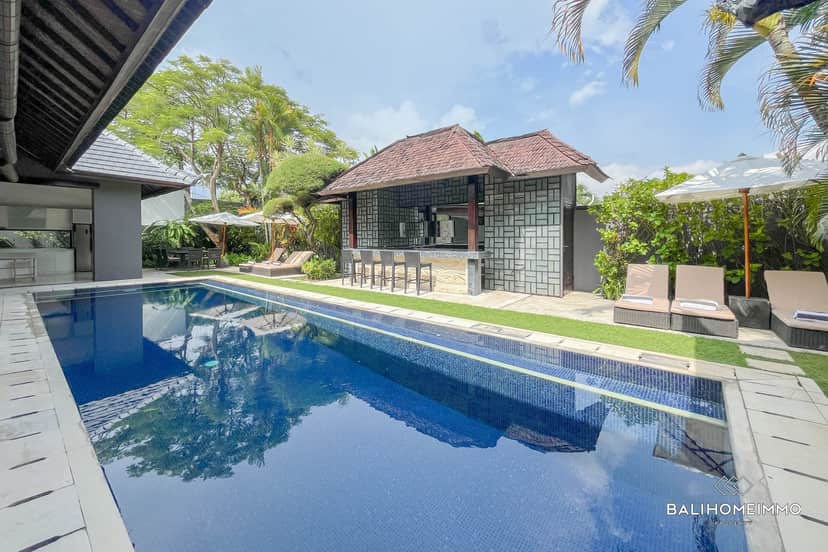 5-bedroom freehold villa in Seminyak — photo 2 of 5