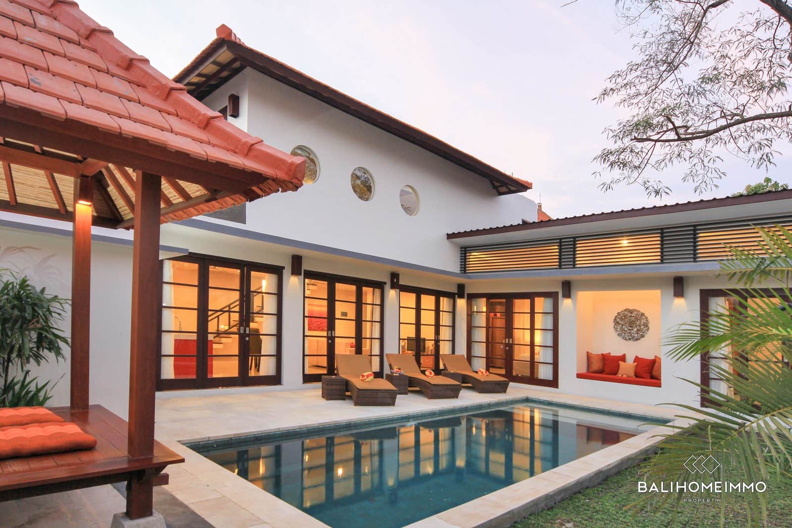 Tranquil 4 Bedroom Villa for Rent in Bali Prime Location Kerobokan-Seminyak - FF149A