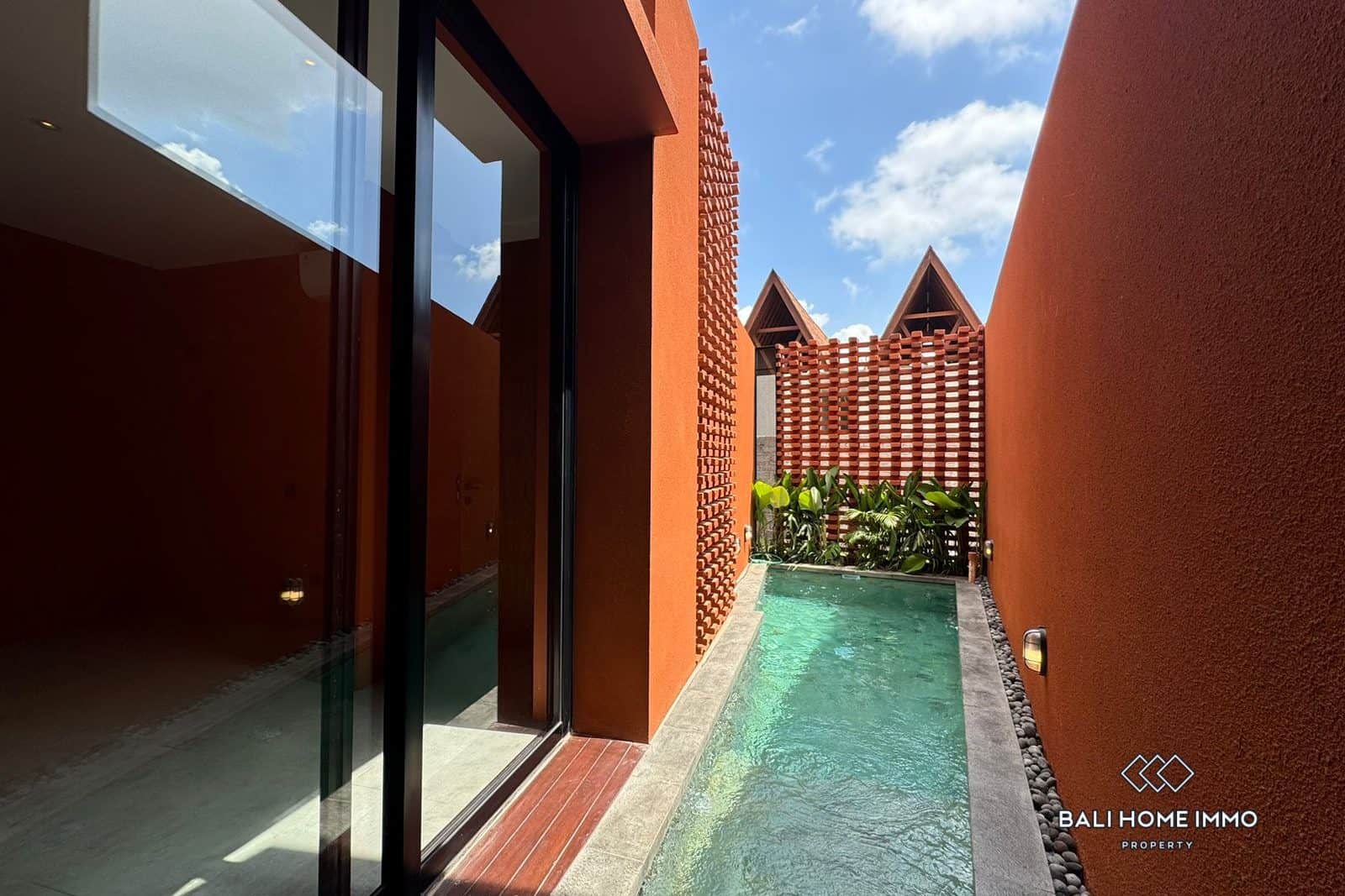 2-bedroom freehold villa in Pererenan — photo 2 of 5