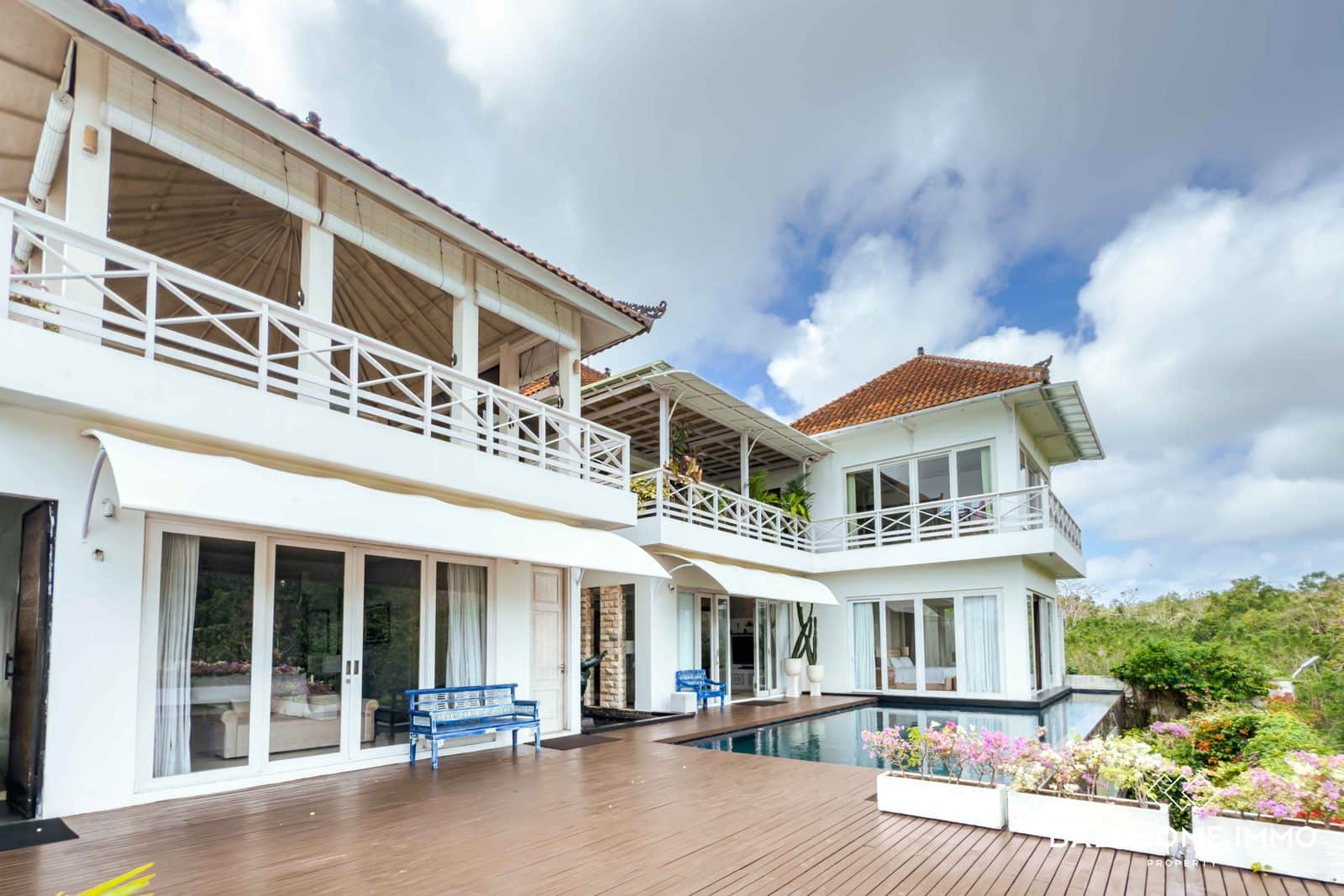 Ocean View 4 Bedroom Villa for Sale Freehold in Ungasan