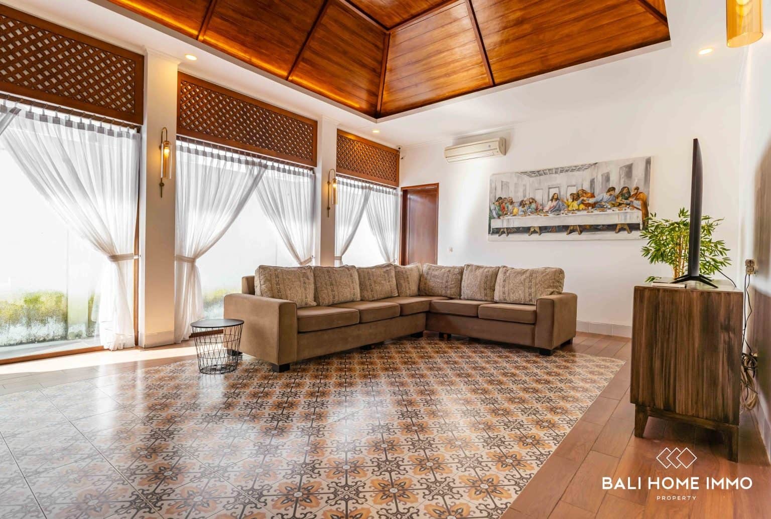 3-bedroom leasehold villa in Canggu — photo 2 of 5