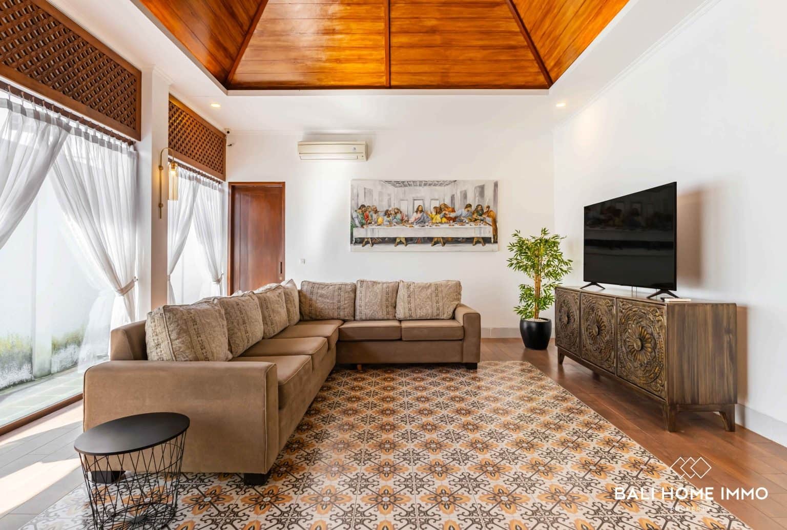 3-bedroom leasehold villa in Canggu — photo 3 of 5