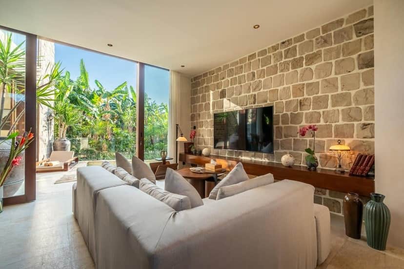 4-bedroom freehold villa in Canggu — photo 2 of 5