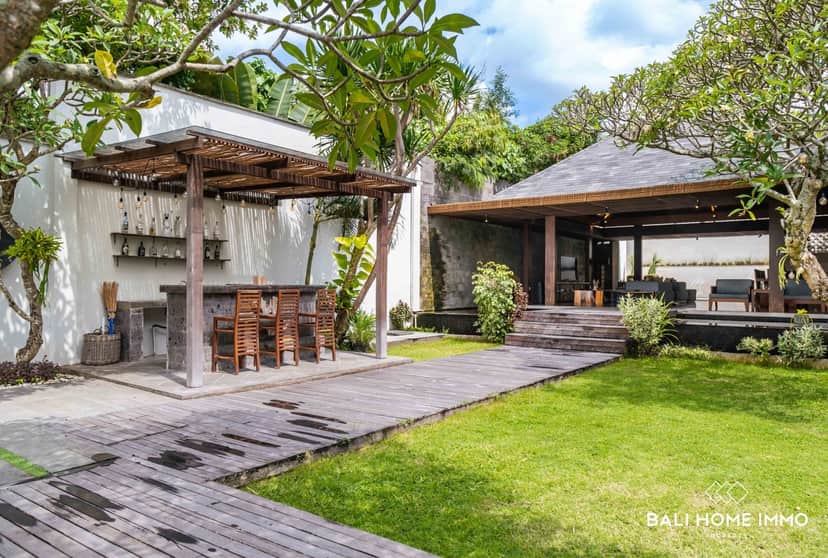 4-bedroom freehold villa in Canggu — photo 2 of 5