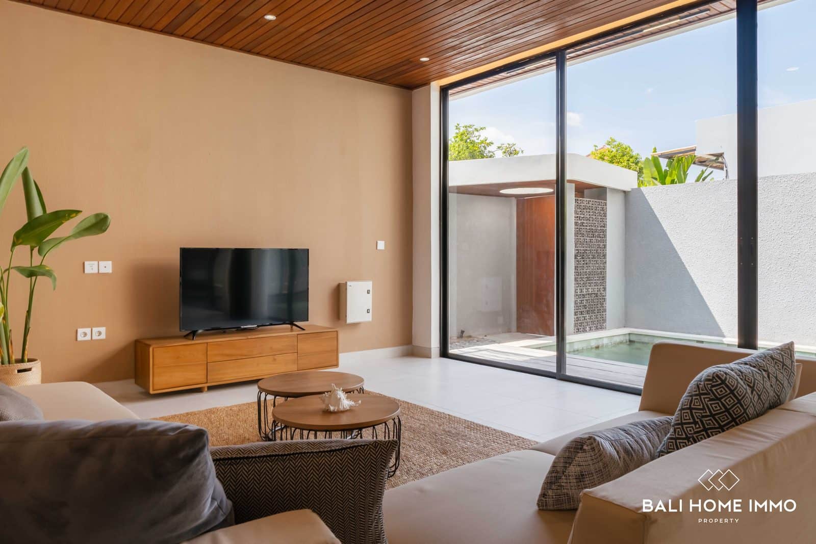 3-bedroom freehold villa in Pererenan — photo 2 of 5