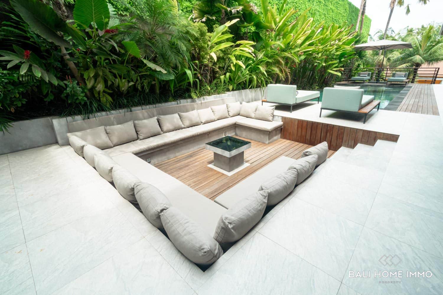 6-bedroom leasehold villa in Pererenan — photo 2 of 5