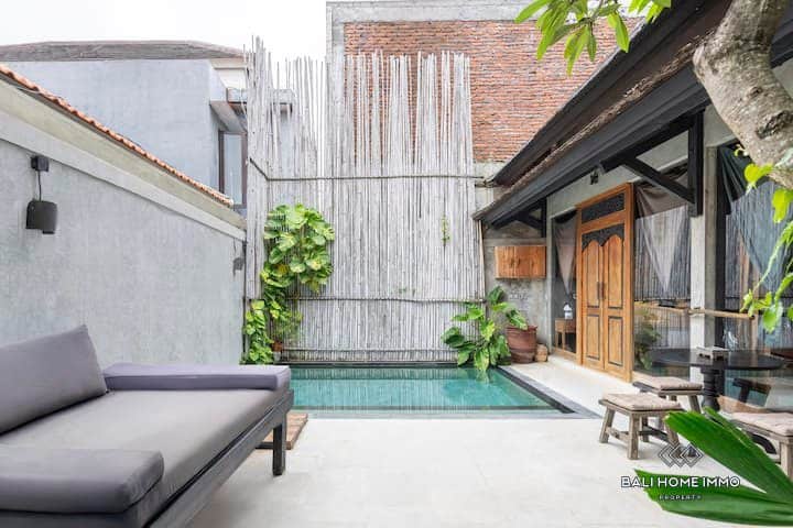 Beautiful 1 Bedroom Villa for Sale Leasehold in Bali Canggu Berawa