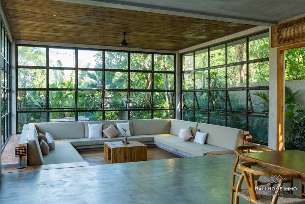 4-bedroom leasehold villa in Canggu — photo 2 of 5