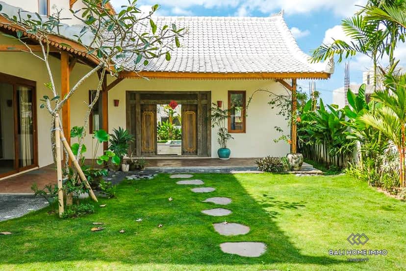 4-bedroom leasehold villa in Pererenan — photo 2 of 5