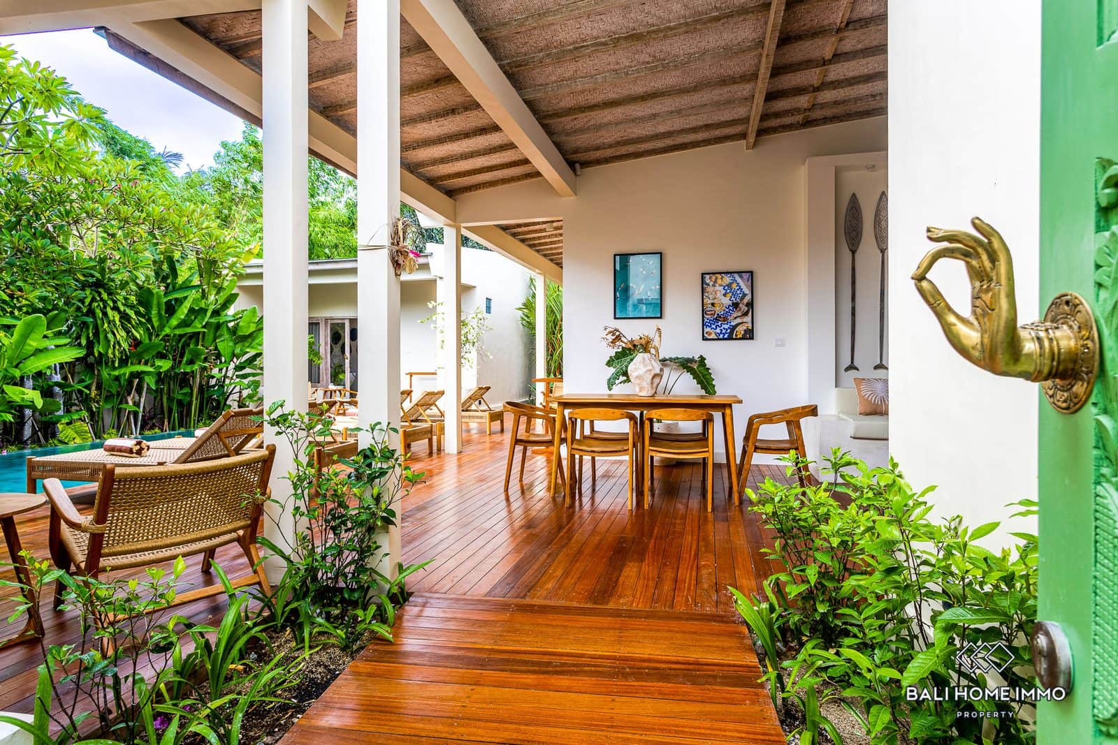 5-bedroom leasehold villa in Canggu — photo 2 of 5