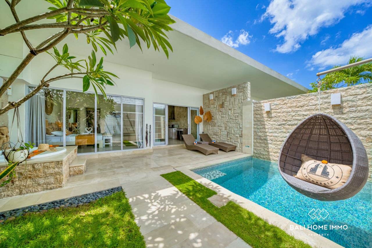 Villa Compex with 12 Unit Bedrooms for Sale in Prime Area of Legian-Kuta