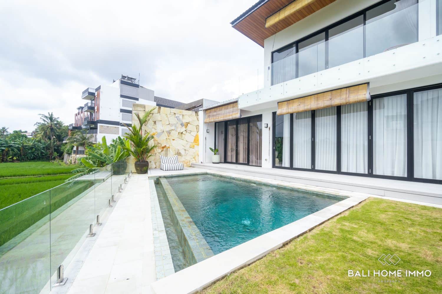 Modern 2 Bedroom Ricefield View Villa for Sale Leasehold in Babakan Canggu - RF2431B