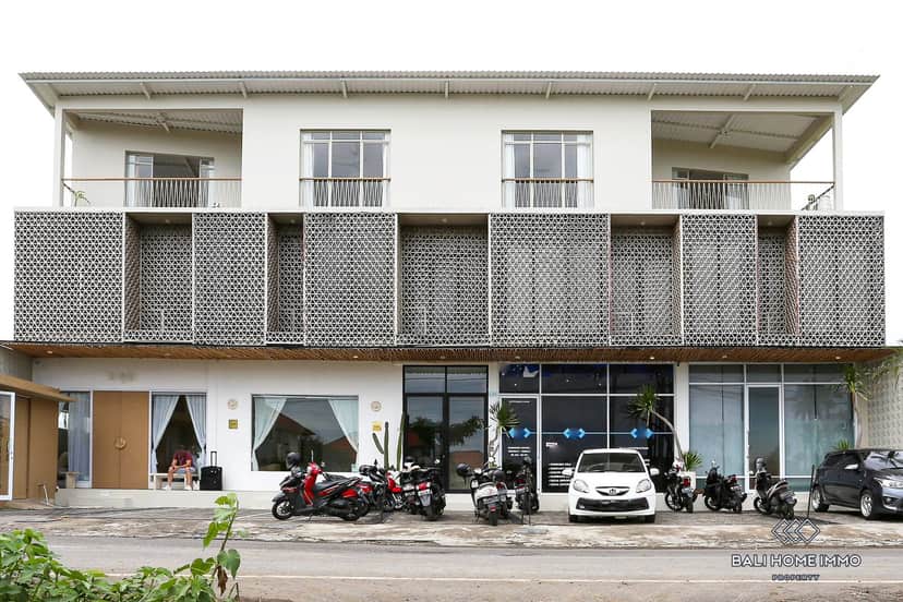4-bedroom leasehold villa in Canggu — photo 2 of 5