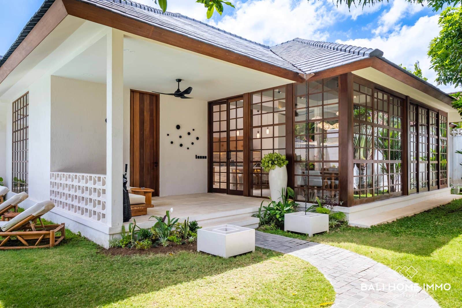 3-bedroom leasehold villa in Seminyak — photo 3 of 5