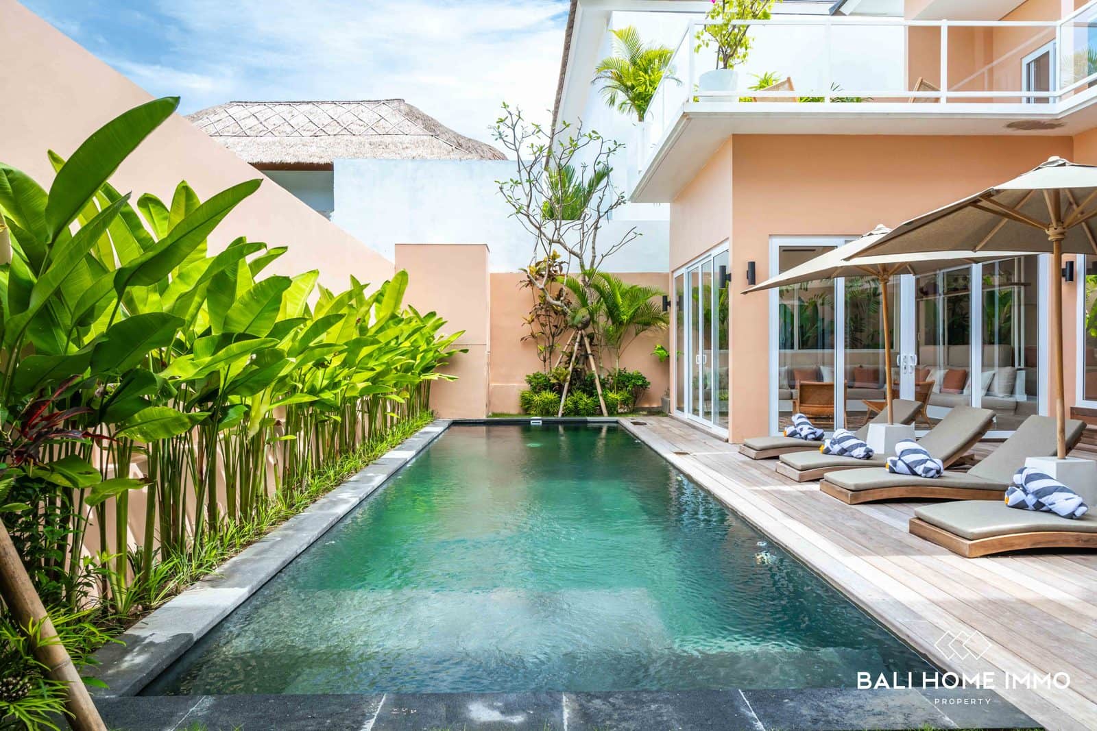 4-bedroom leasehold villa in Tabanan — photo 2 of 5