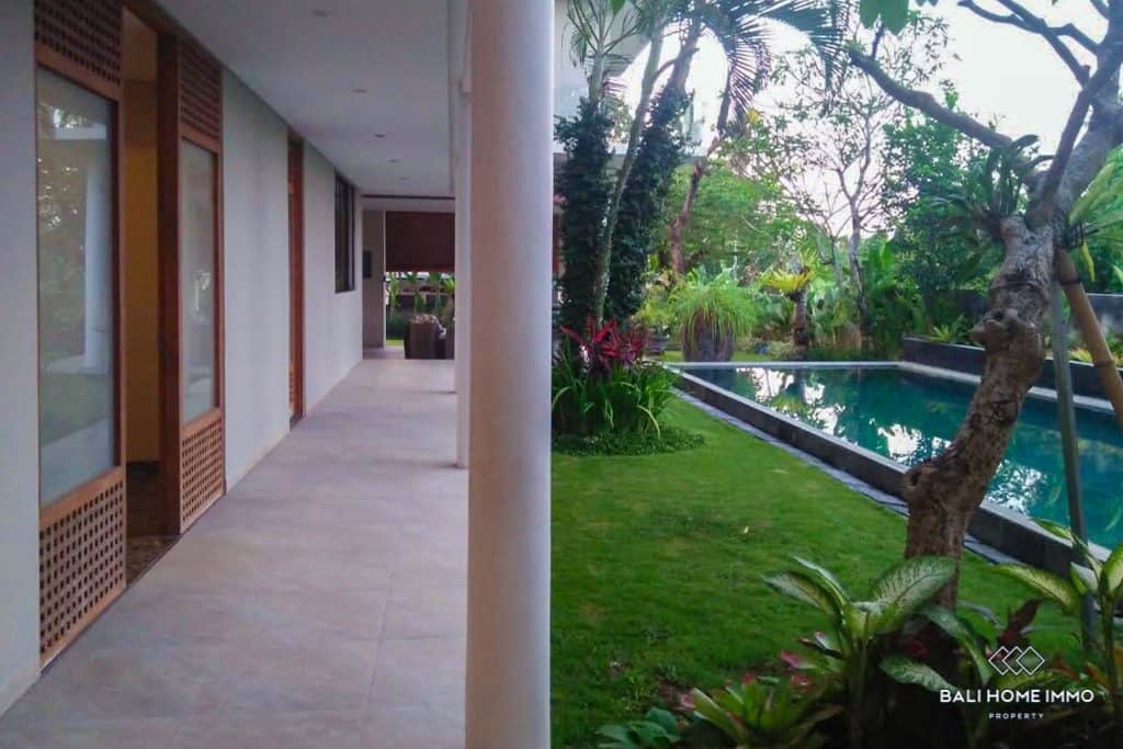 5-bedroom freehold villa in Pererenan — photo 3 of 5