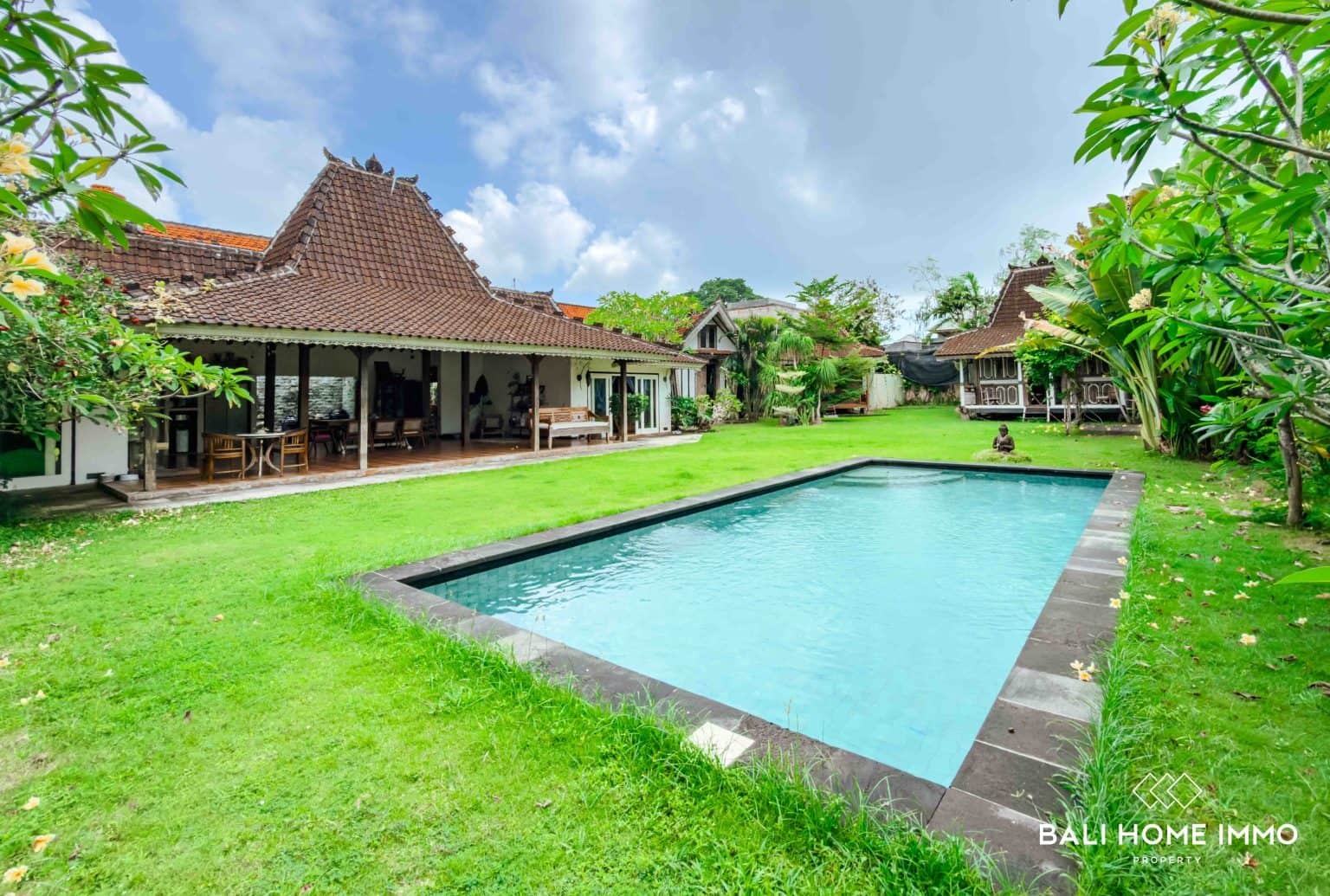 8-bedroom freehold villa in Jimbaran — photo 3 of 5