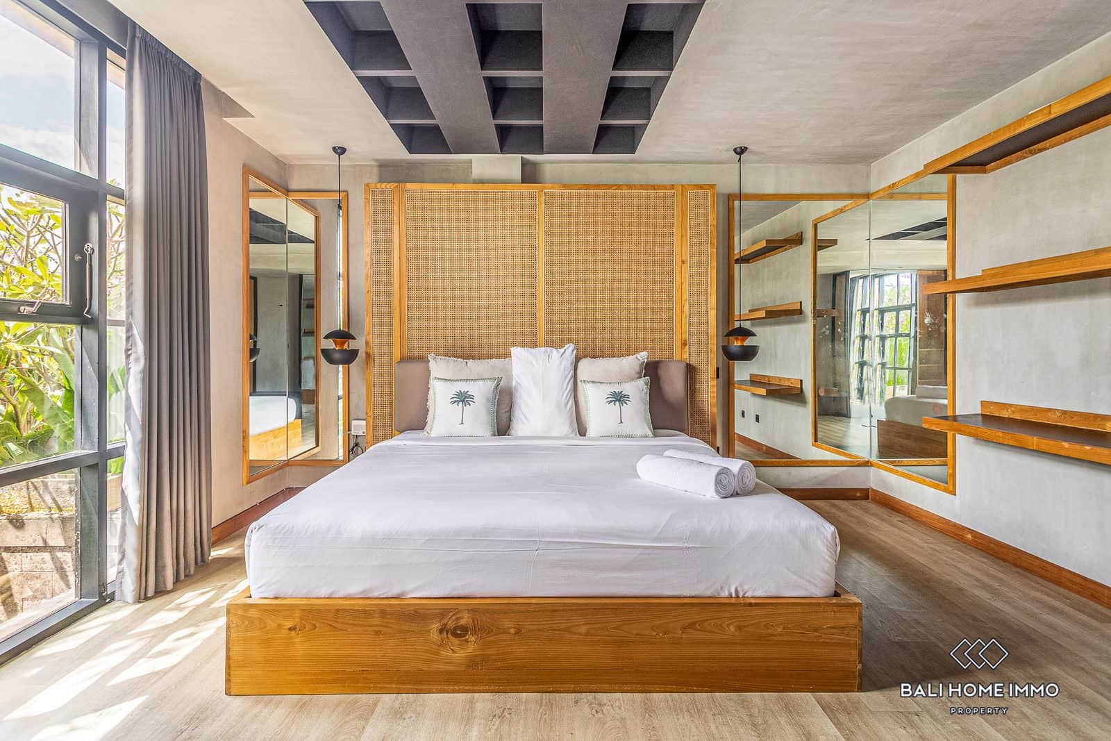 3 Bedroom Modern Townhouse For Sale in the heart of Berawa Canggu